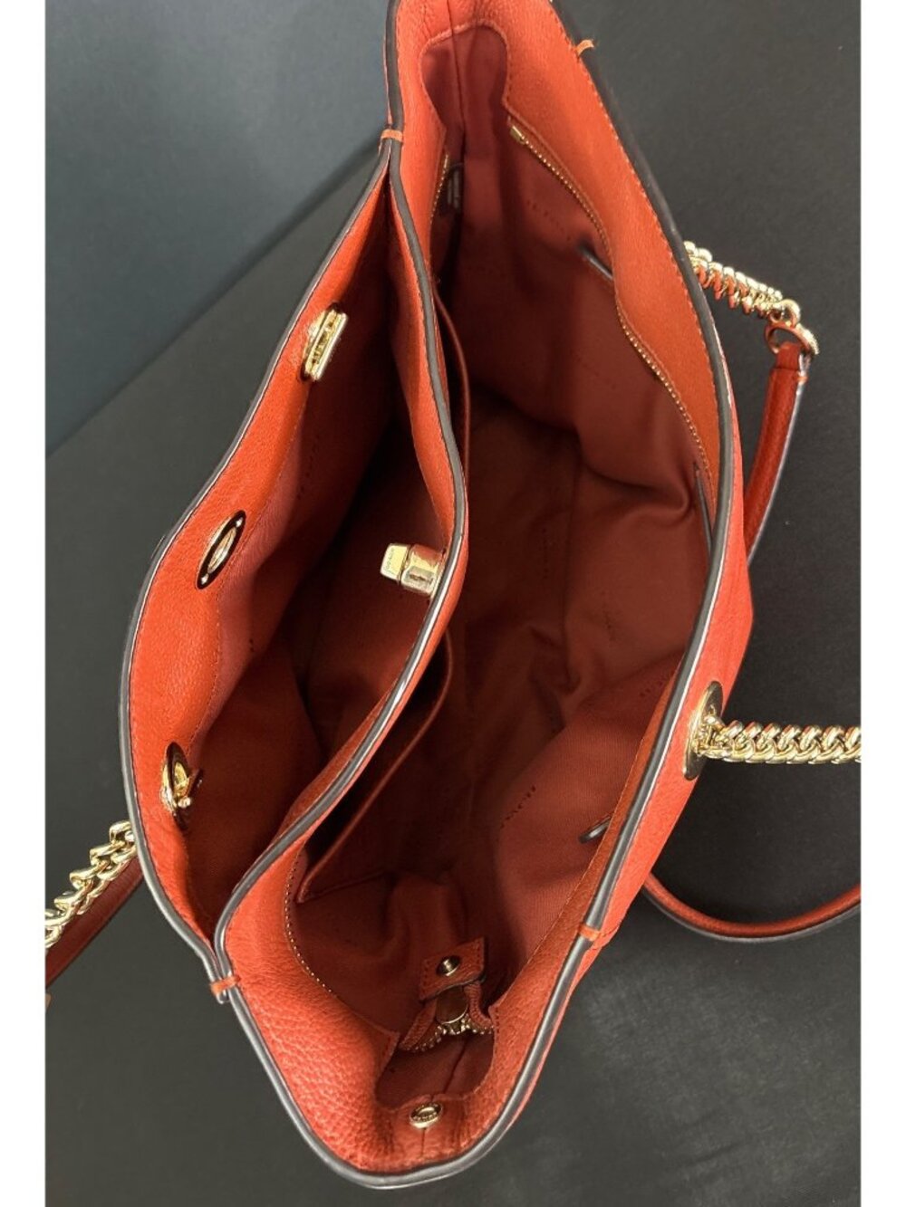 Coach NY 57107 Turnlock Gold Chain Pebbled Leather Tote 27 Bag Shoulder Bag - Picture 16 of 16